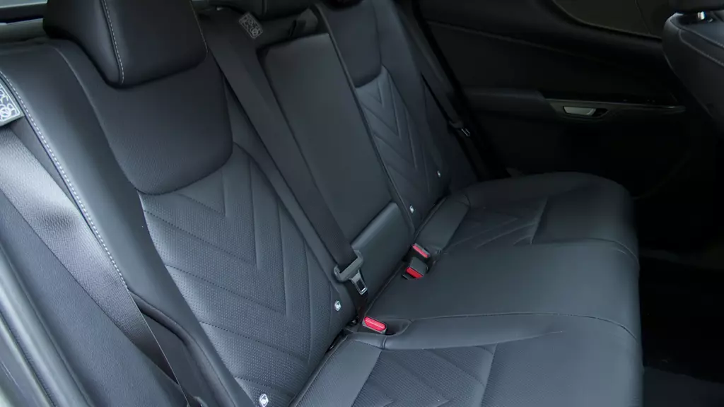 Lexus Nx 350h 2.5 5dr E-CVT Premium Pack/Link Pro 2WD