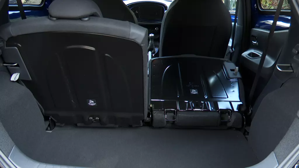 Toyota Aygo X 1.0 VVT-i Edge 5dr Parking