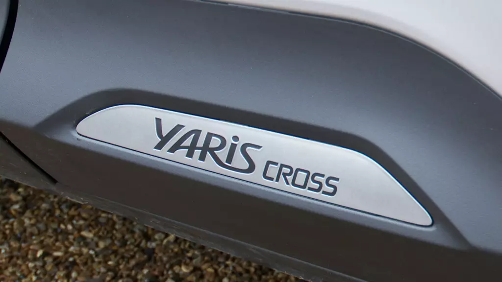 Toyota Yaris Cross 1.5 Hybrid Design 5dr CVT Tech Pack